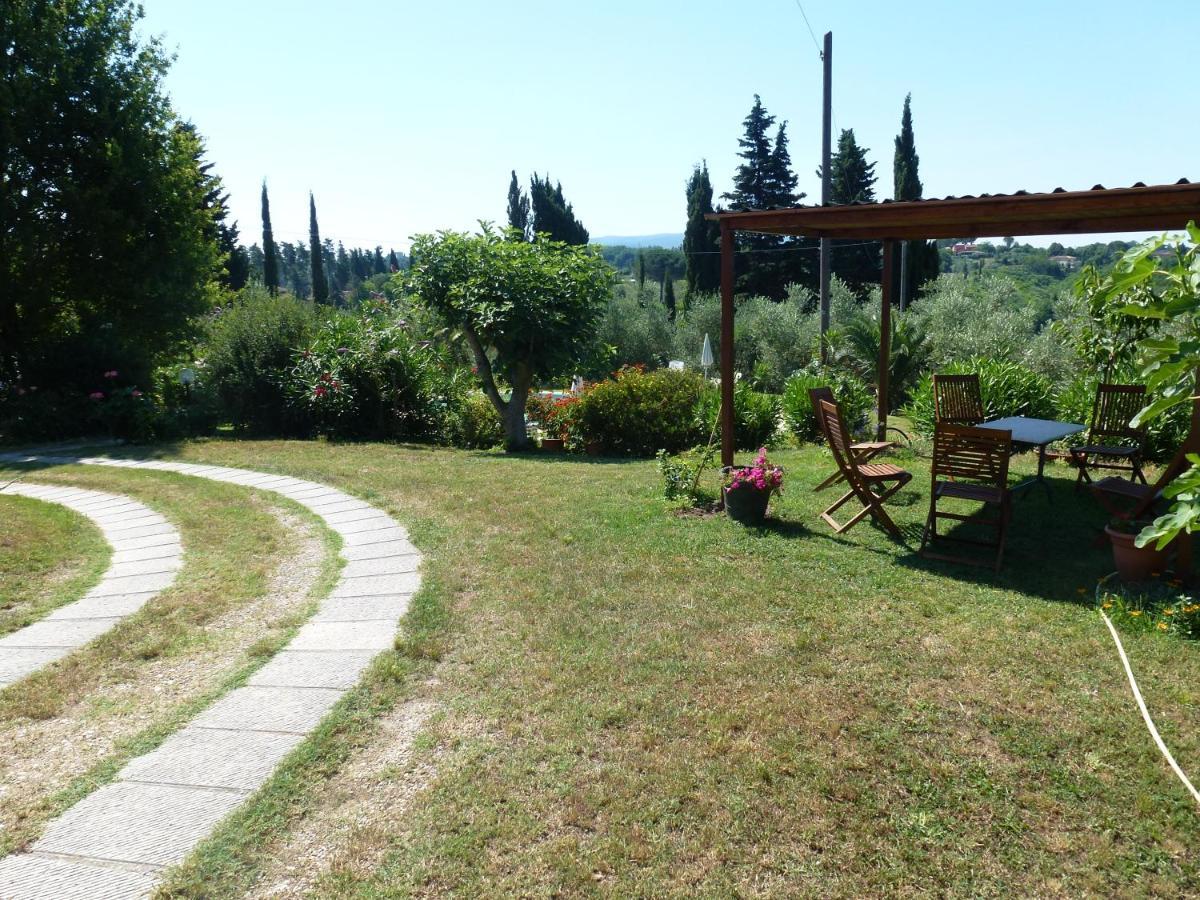 Agriturismo Poggio Al Tesoro Crespina Bagian luar foto