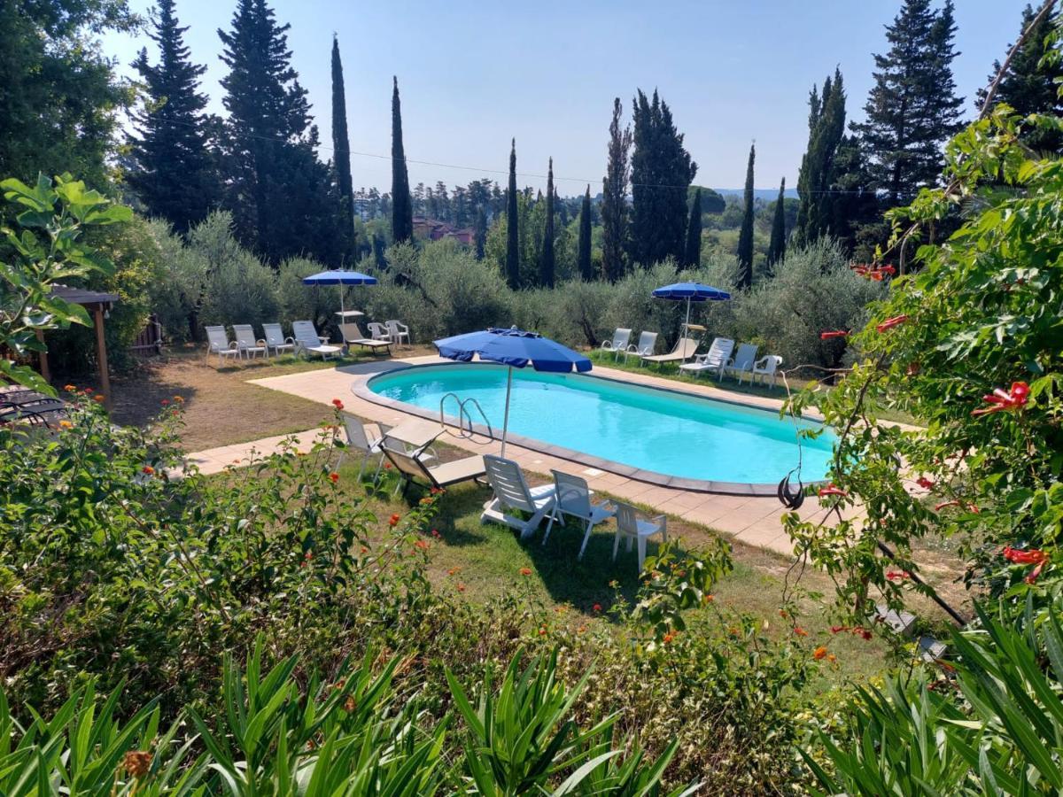 Agriturismo Poggio Al Tesoro Crespina Bagian luar foto